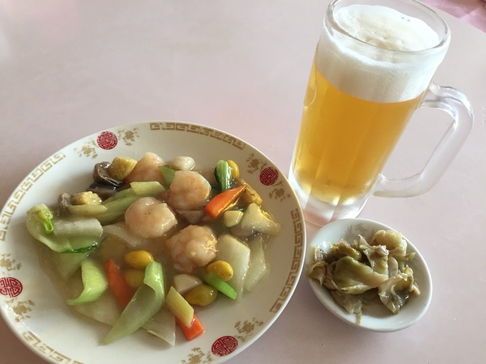 A：海老と彩どり野菜の塩味炒め