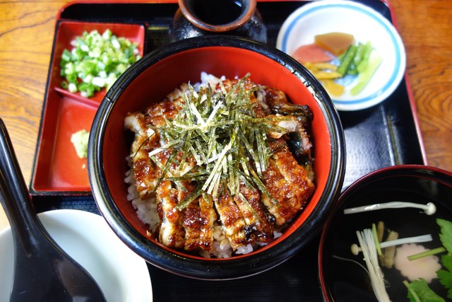 名古屋名物
ひつまぶし
