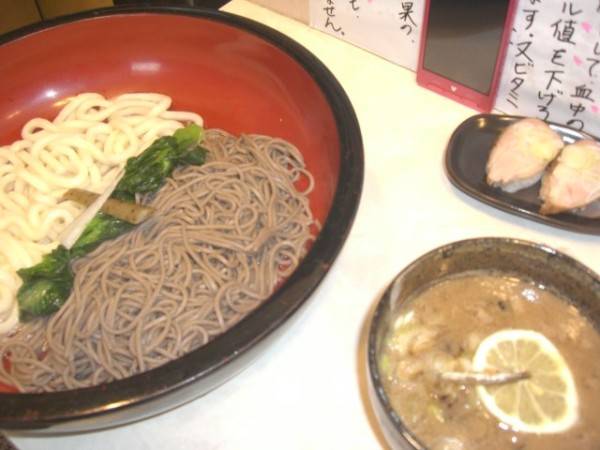つけ汁に秘伝の隠し味が？