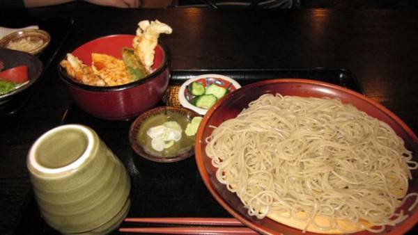 穴子天丼とそば（冷）