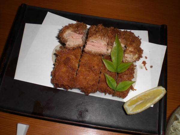 間違いない！「黒豚ヒレカツ」