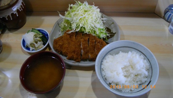 ロースカツ定食