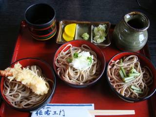 プチ贅沢☆3種類のおそば☆三味そば　1000円