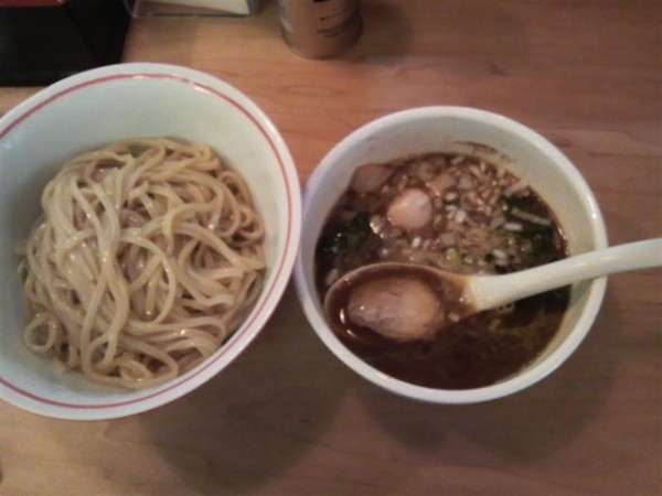 魚介のだし汁が効いた　つけ麺　