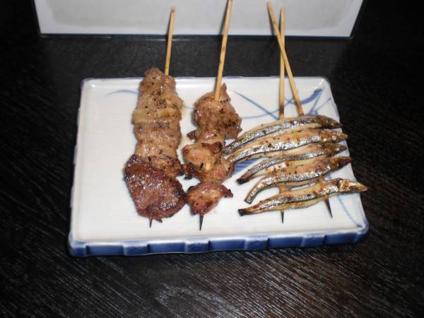 「串盛り合わせ」きびなごがあるのは、鹿児島ならでは。