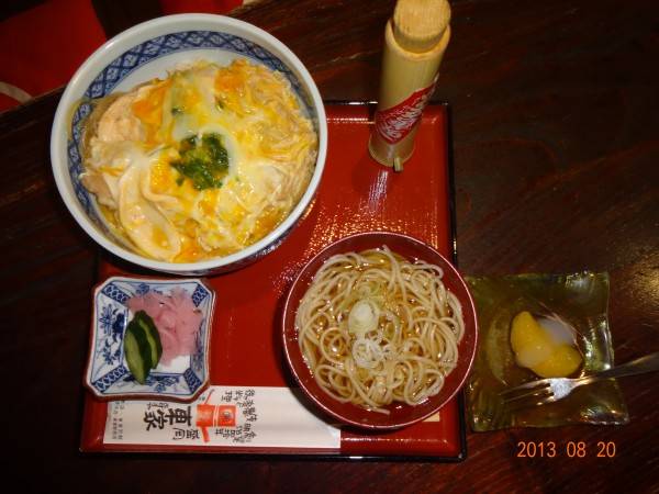 親子丼とそばのセット