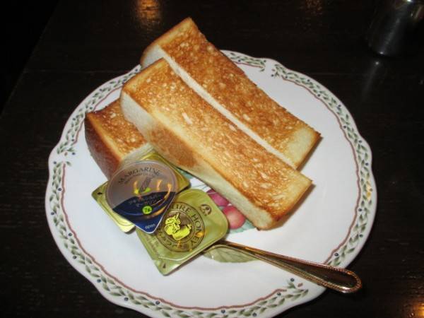しっとりふわふわのトースト200円