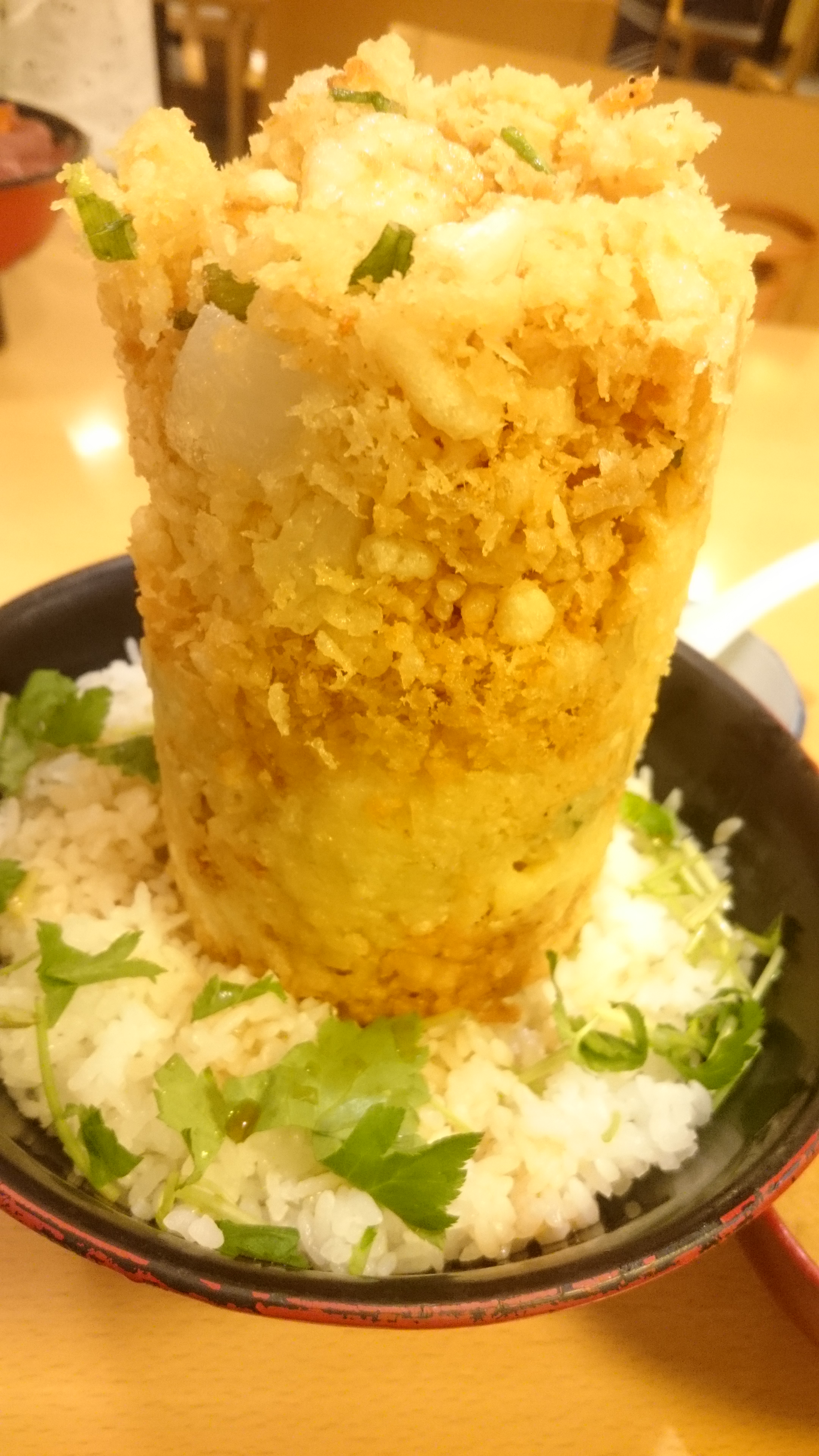 海鮮かき揚げ丼。一人で食べきれるか！？