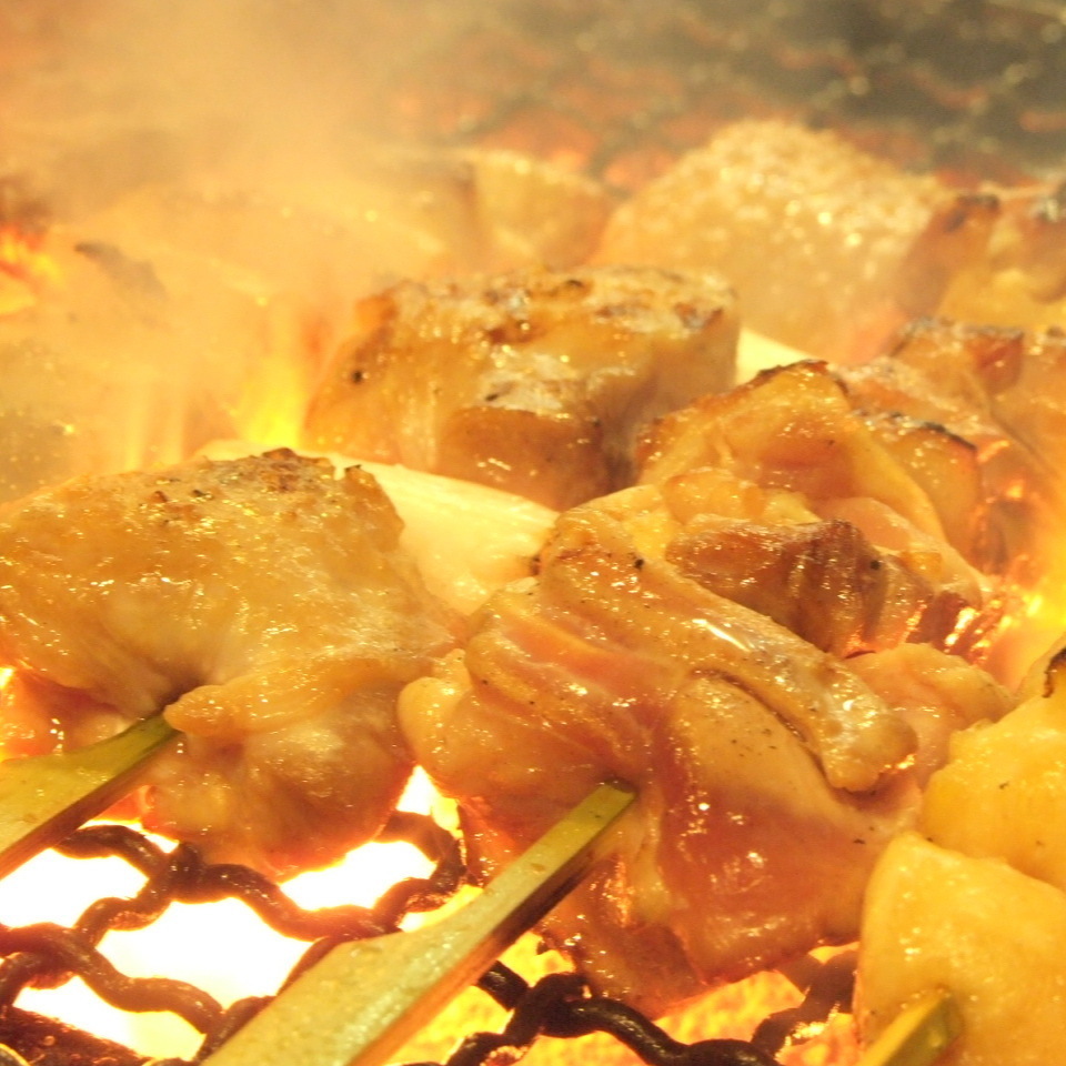 手打ちの串を炭焼きで！