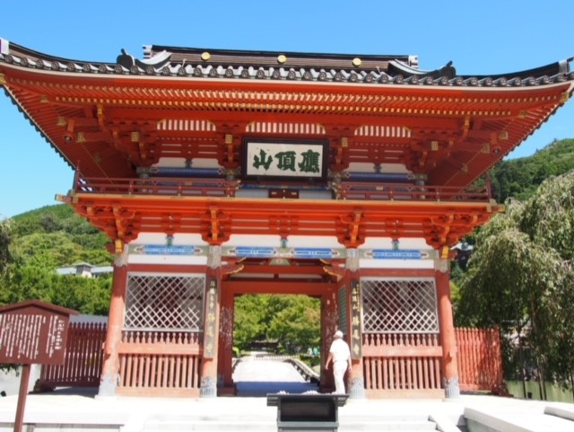 朱色が美しい