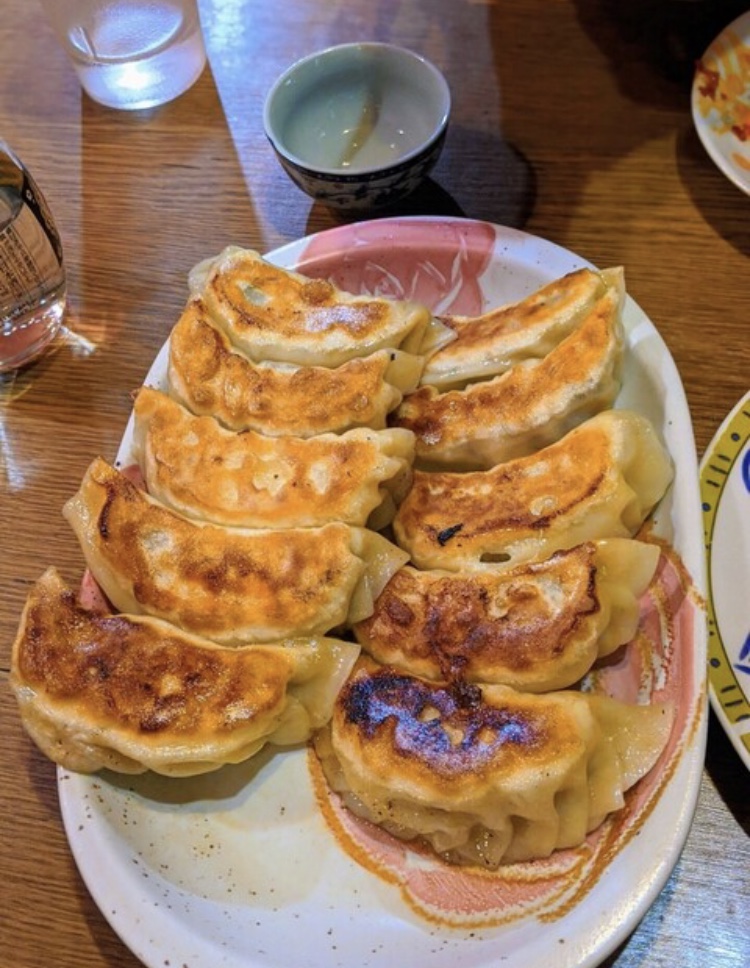 種類がいっぱい！焼きたての餃子(*´∀｀*)