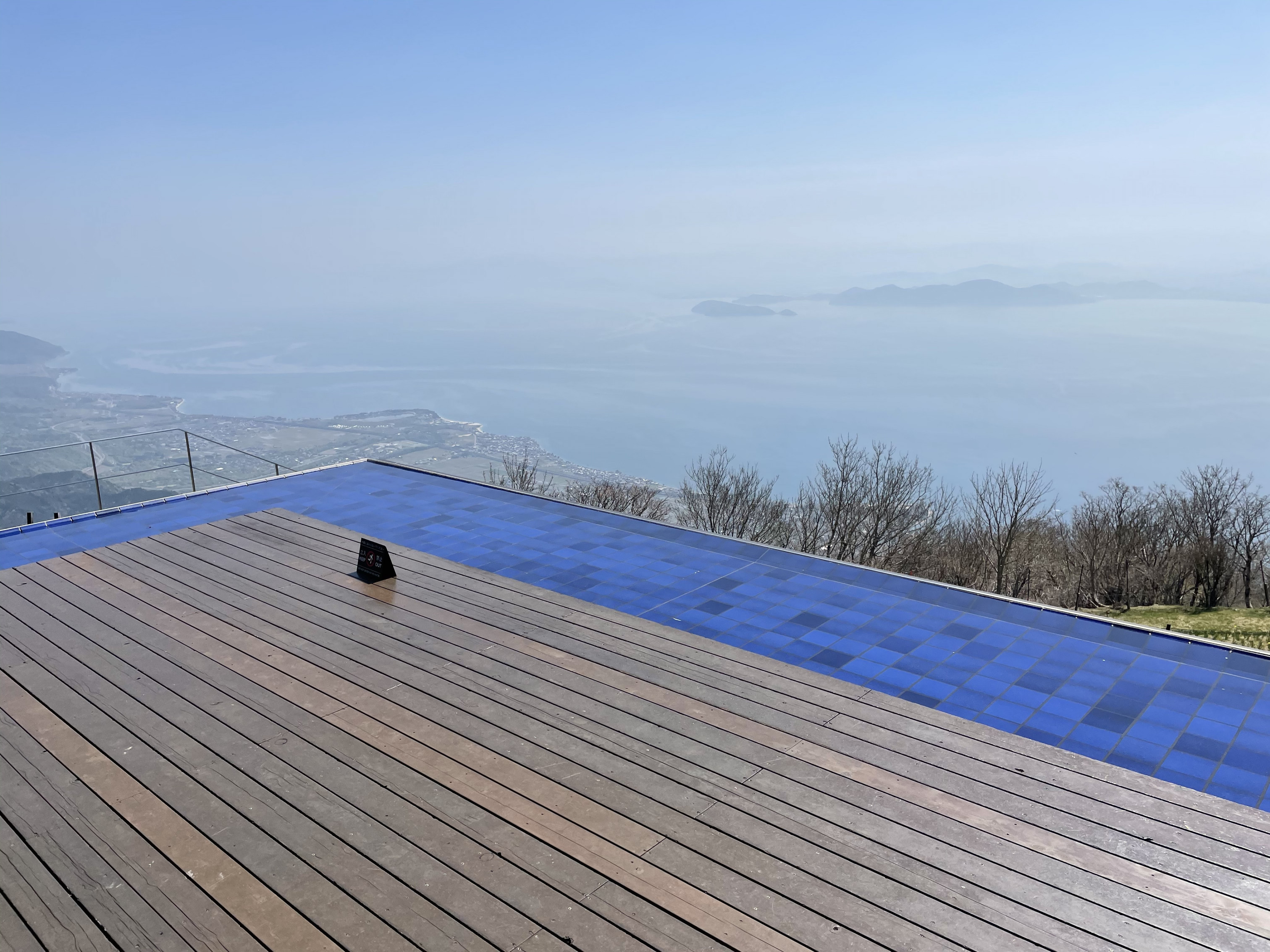琵琶湖を望める景色