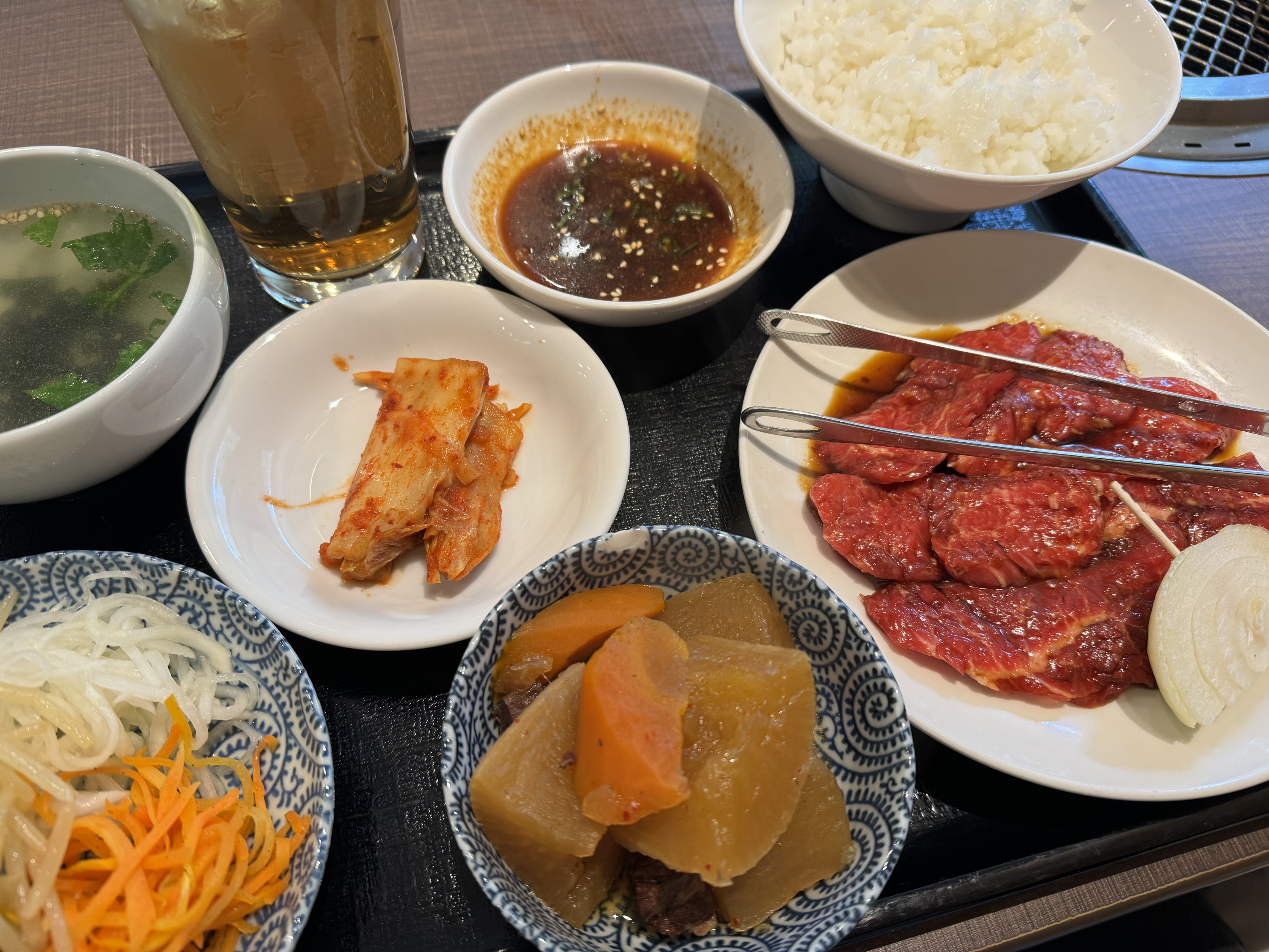 韓国料理アジヨシ　千日前店