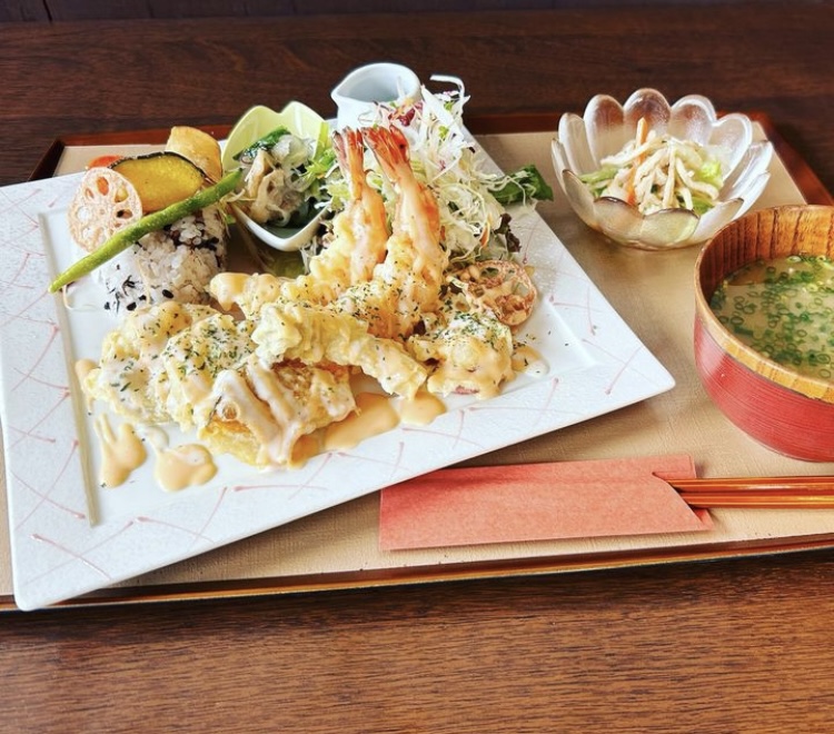 エビマヨサラダランチプレート