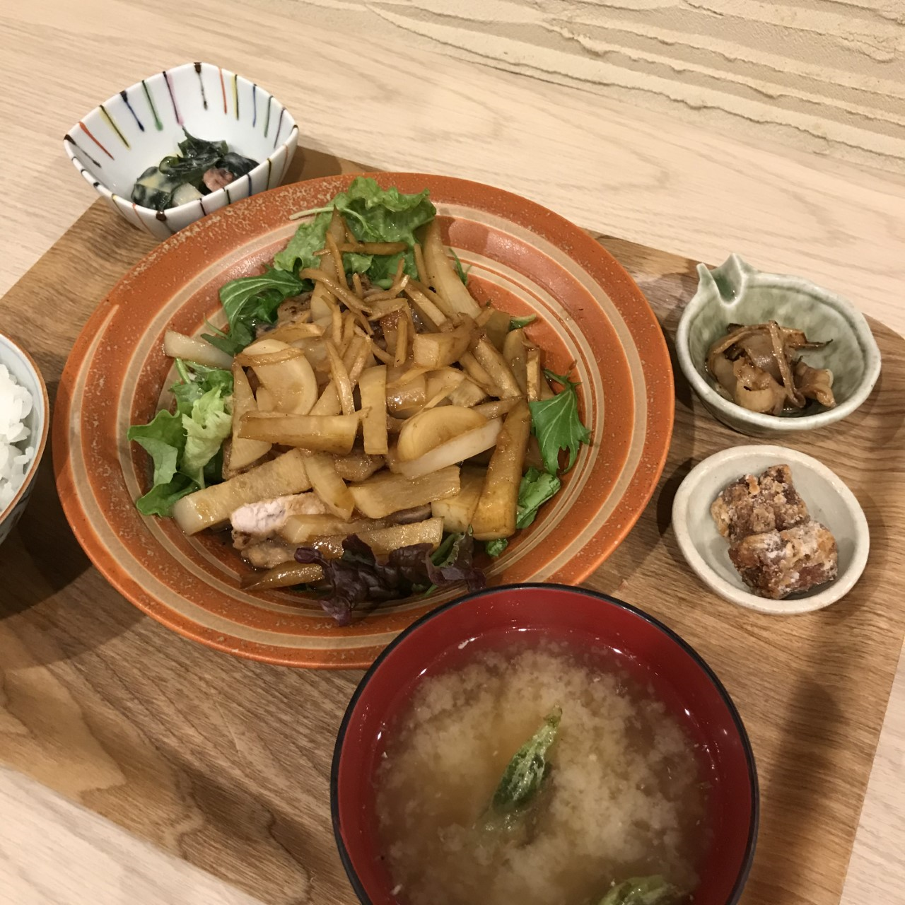 むさし麦豚と旬野菜で生姜焼き定食（ランチ）