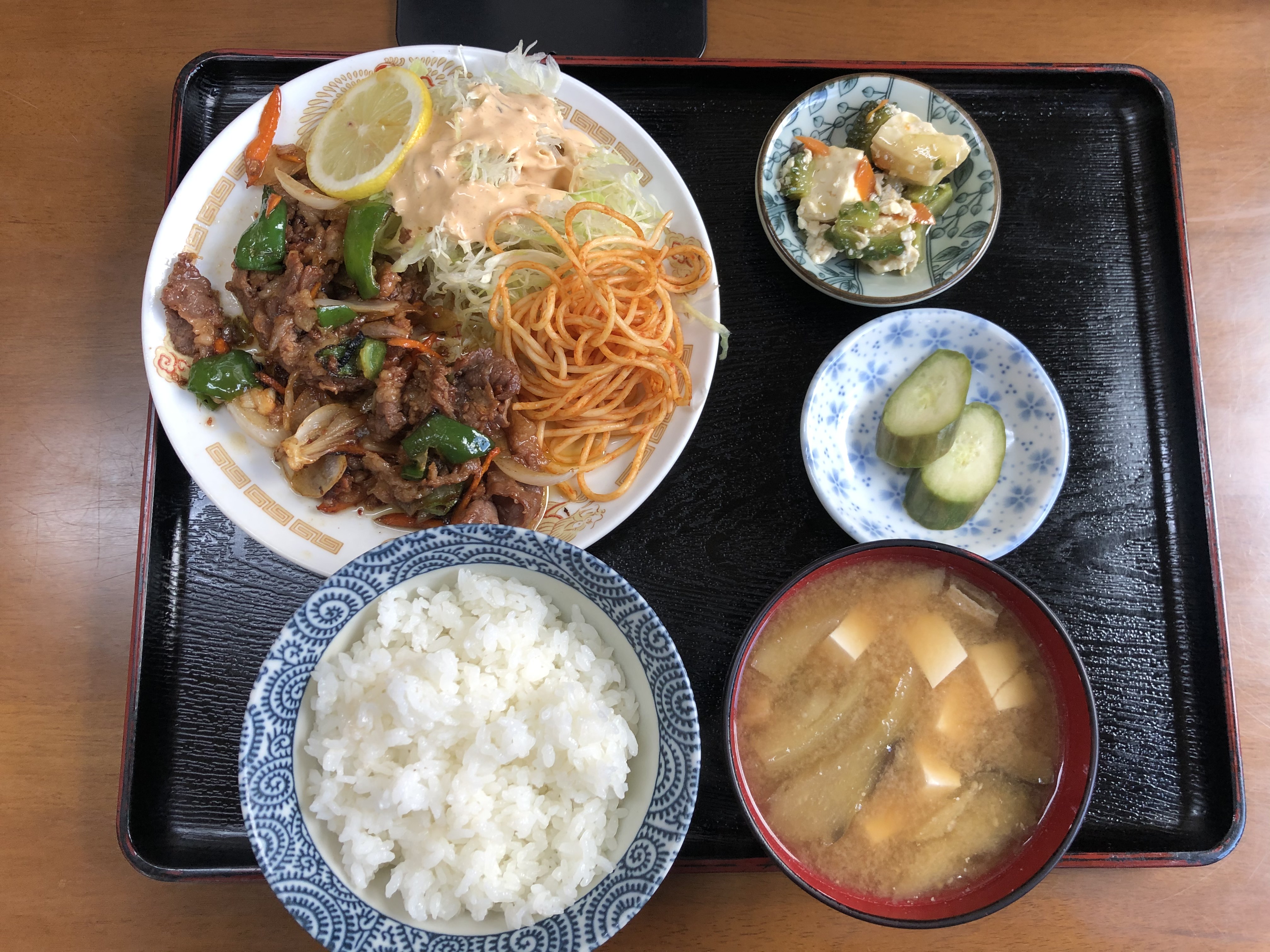 牛肉プルコギ野菜炒め定食　830円