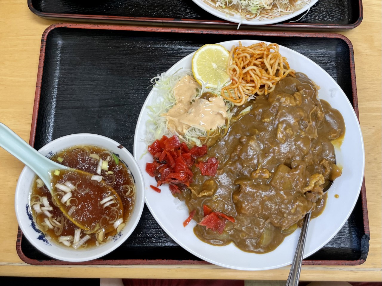 カツカレー　830円