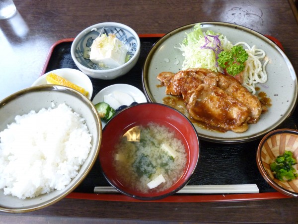 豚の生姜焼き定食